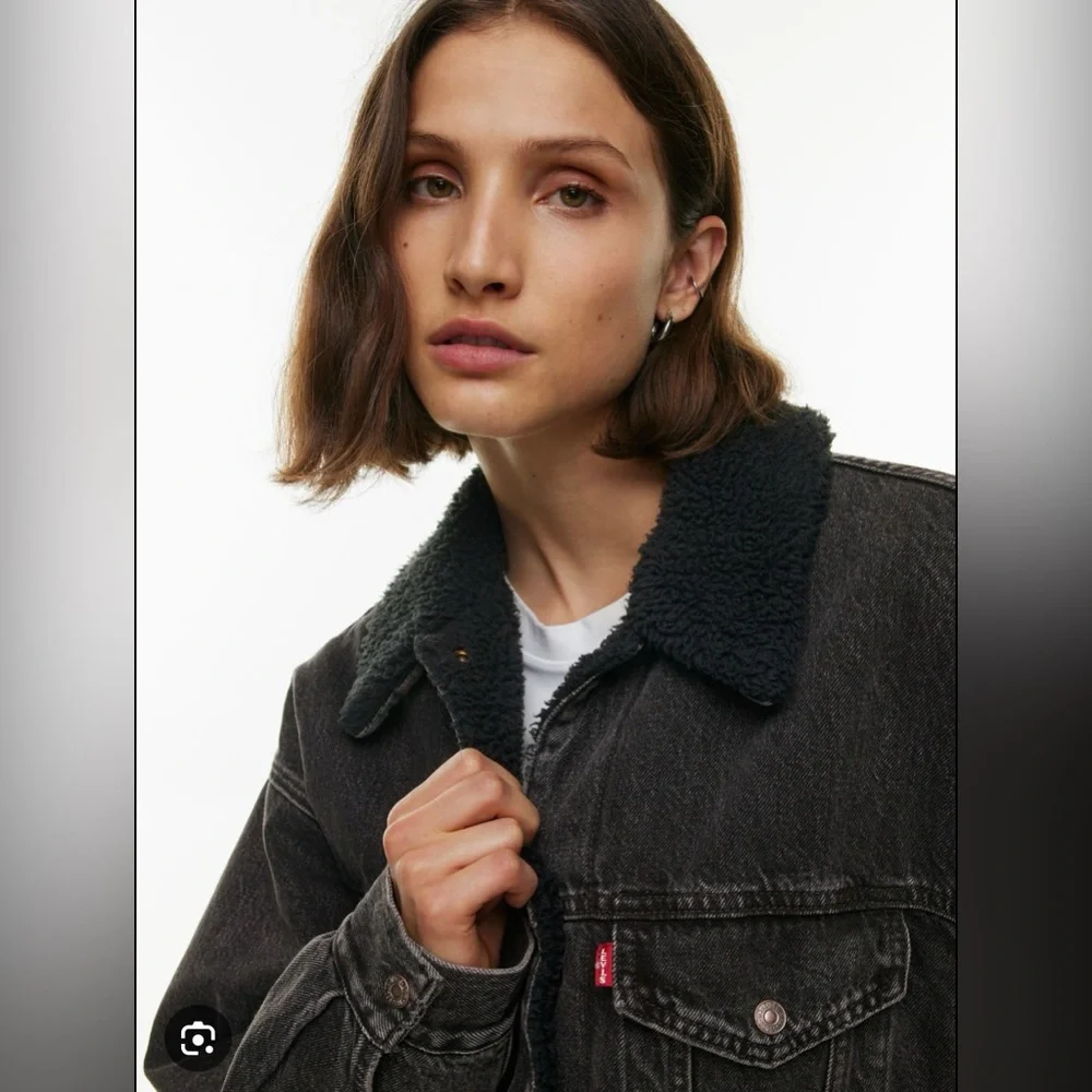 Aritzia Levis 90’s Denim Sherpa Jackect Black - Picture 4 of 5